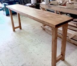 Rustic Farmhouse Kitchen Island — detail 4